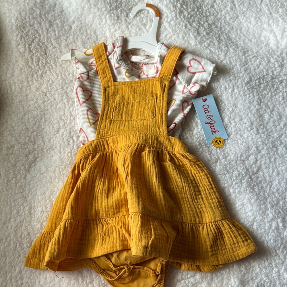 Target brand new with tag girls dress set
